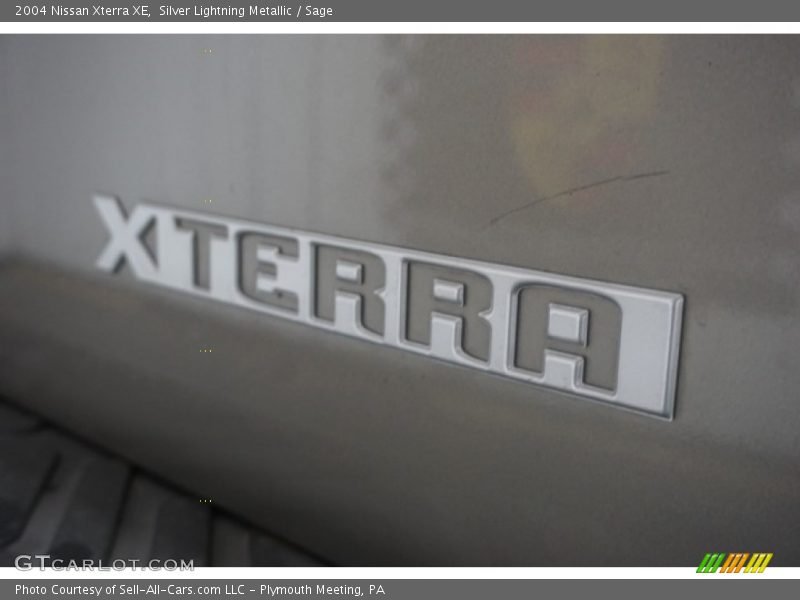Silver Lightning Metallic / Sage 2004 Nissan Xterra XE