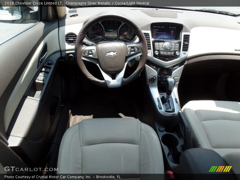 Champagne Silver Metallic / Cocoa/Light Neutral 2016 Chevrolet Cruze Limited LT