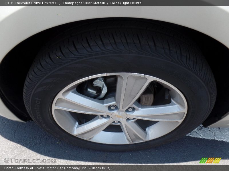 Champagne Silver Metallic / Cocoa/Light Neutral 2016 Chevrolet Cruze Limited LT