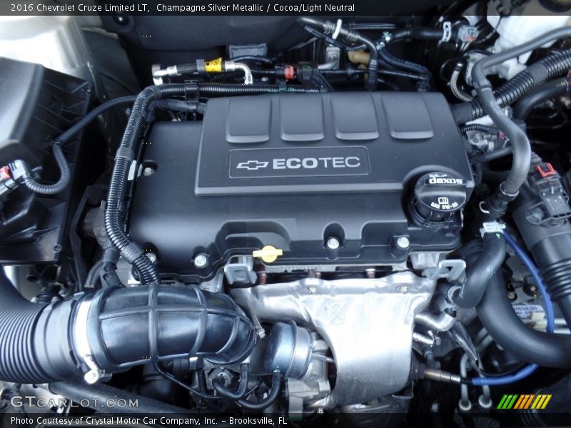 Champagne Silver Metallic / Cocoa/Light Neutral 2016 Chevrolet Cruze Limited LT