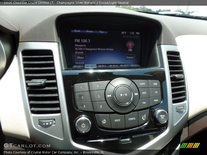 Champagne Silver Metallic / Cocoa/Light Neutral 2016 Chevrolet Cruze Limited LT