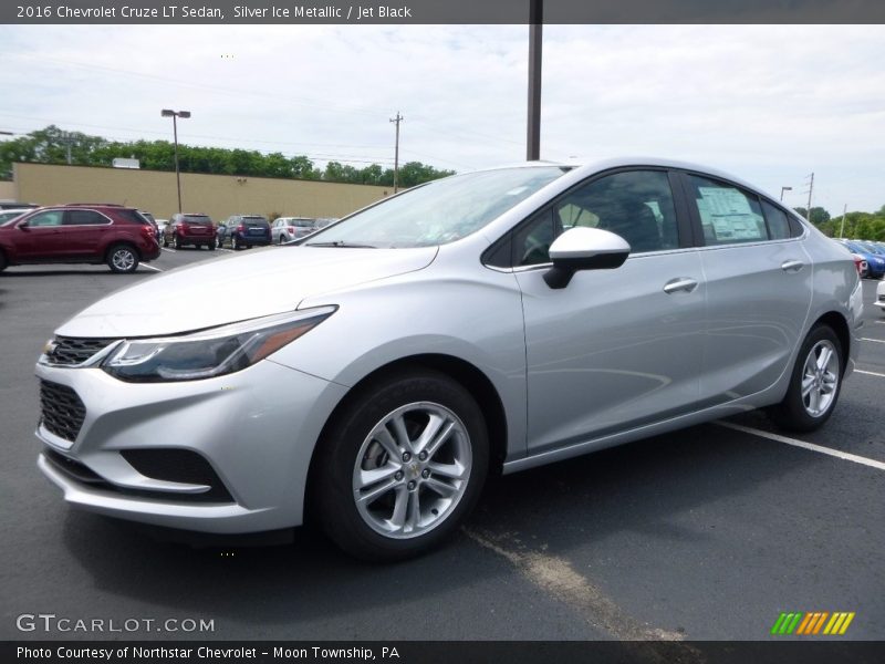 Silver Ice Metallic / Jet Black 2016 Chevrolet Cruze LT Sedan
