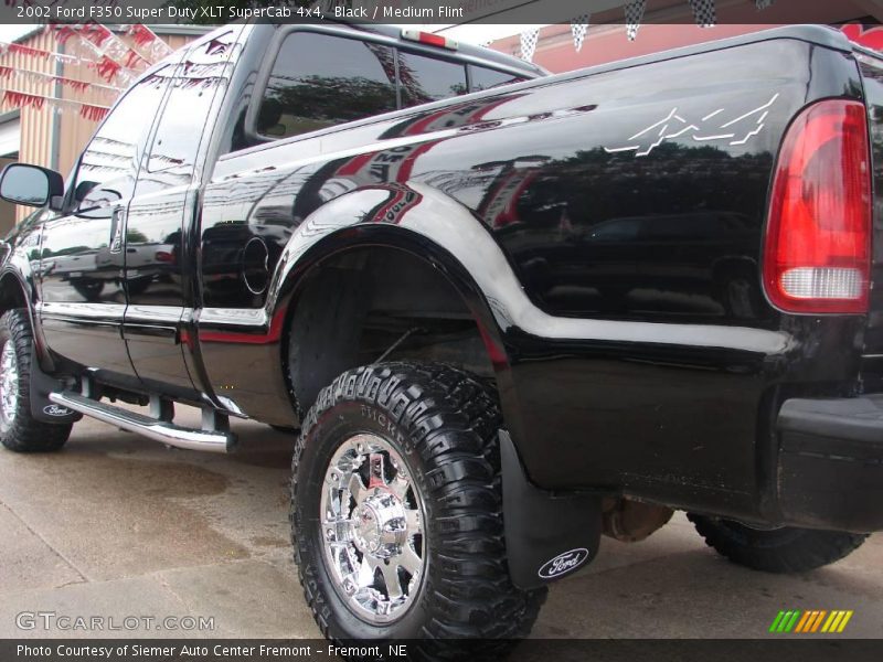 Black / Medium Flint 2002 Ford F350 Super Duty XLT SuperCab 4x4