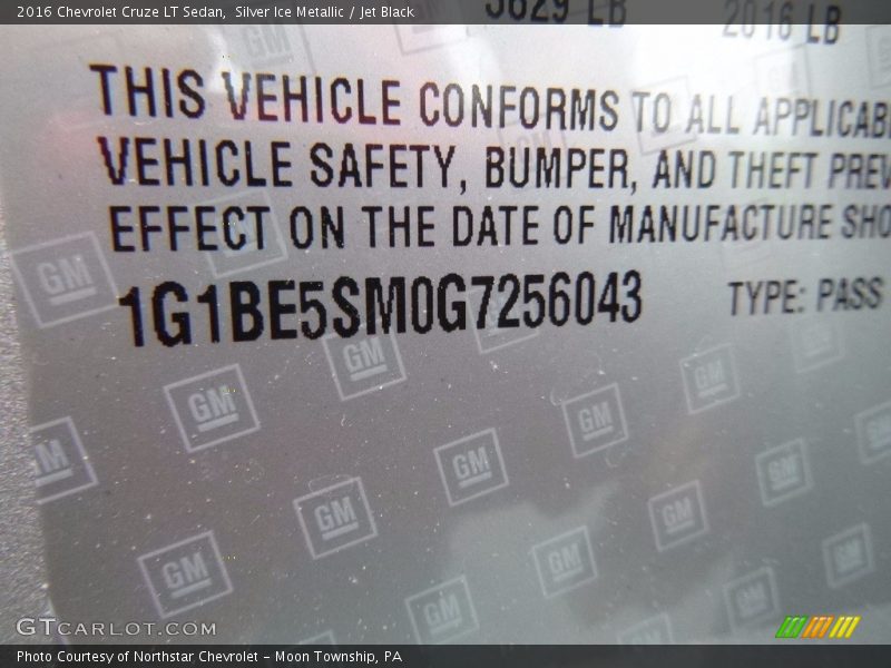 Silver Ice Metallic / Jet Black 2016 Chevrolet Cruze LT Sedan