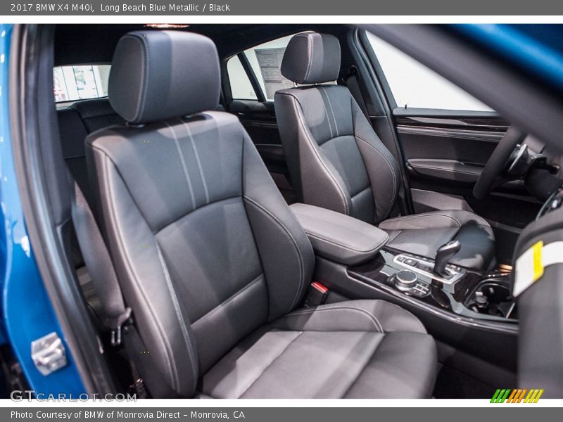 Front Seat of 2017 X4 M40i