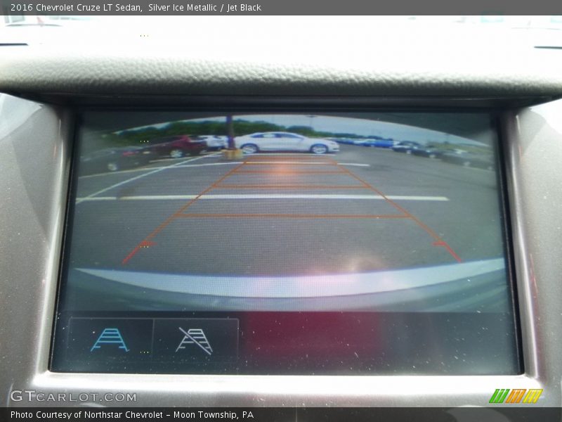 Silver Ice Metallic / Jet Black 2016 Chevrolet Cruze LT Sedan