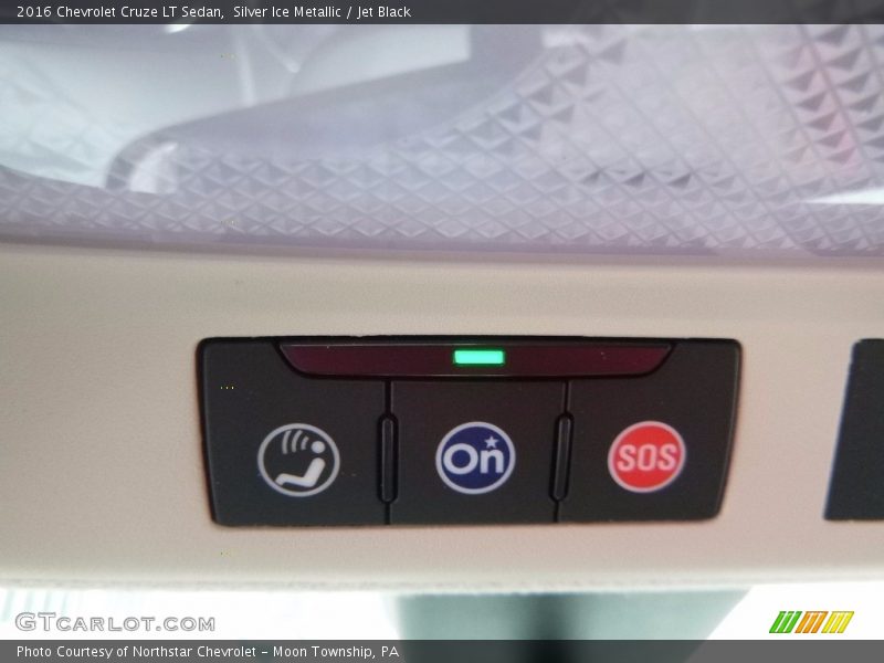 Silver Ice Metallic / Jet Black 2016 Chevrolet Cruze LT Sedan