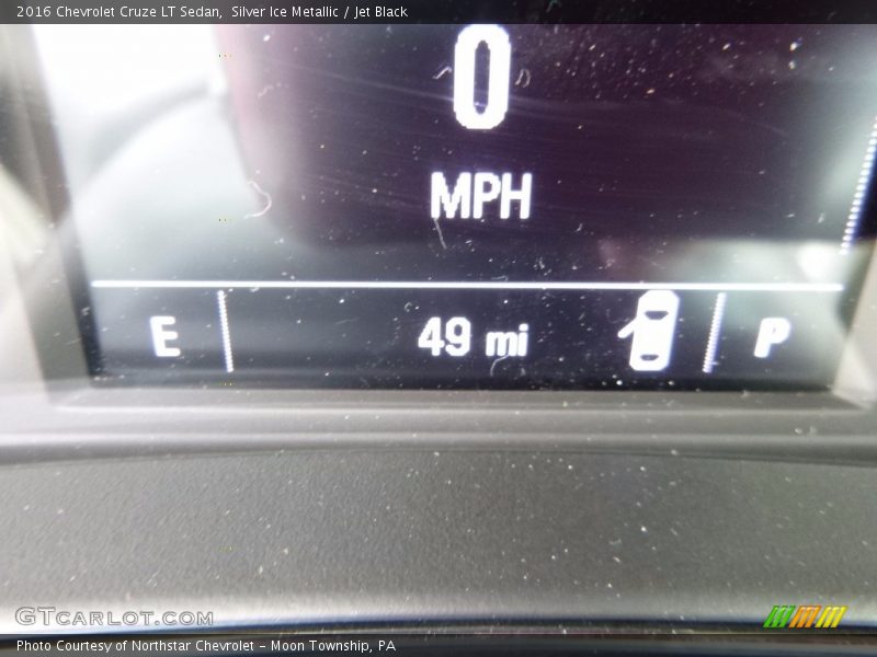 Silver Ice Metallic / Jet Black 2016 Chevrolet Cruze LT Sedan