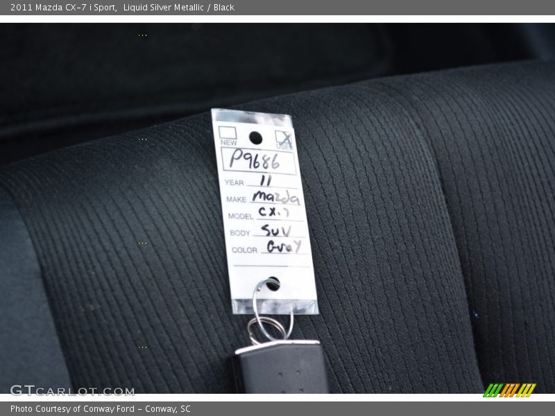 Liquid Silver Metallic / Black 2011 Mazda CX-7 i Sport