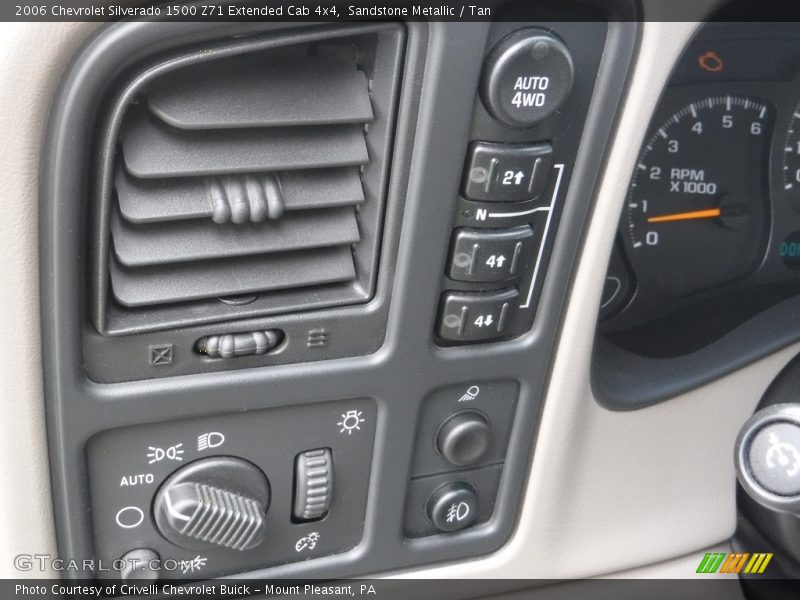 Sandstone Metallic / Tan 2006 Chevrolet Silverado 1500 Z71 Extended Cab 4x4