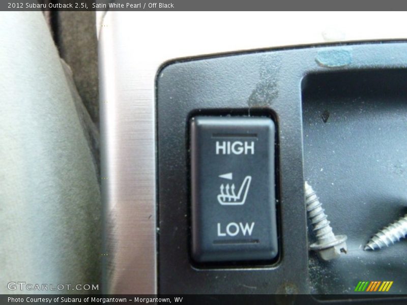 Satin White Pearl / Off Black 2012 Subaru Outback 2.5i