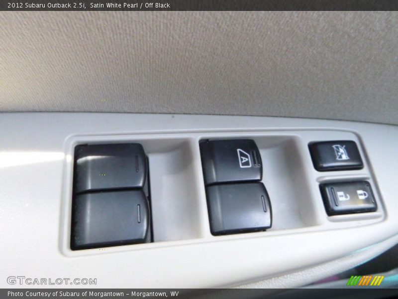 Satin White Pearl / Off Black 2012 Subaru Outback 2.5i