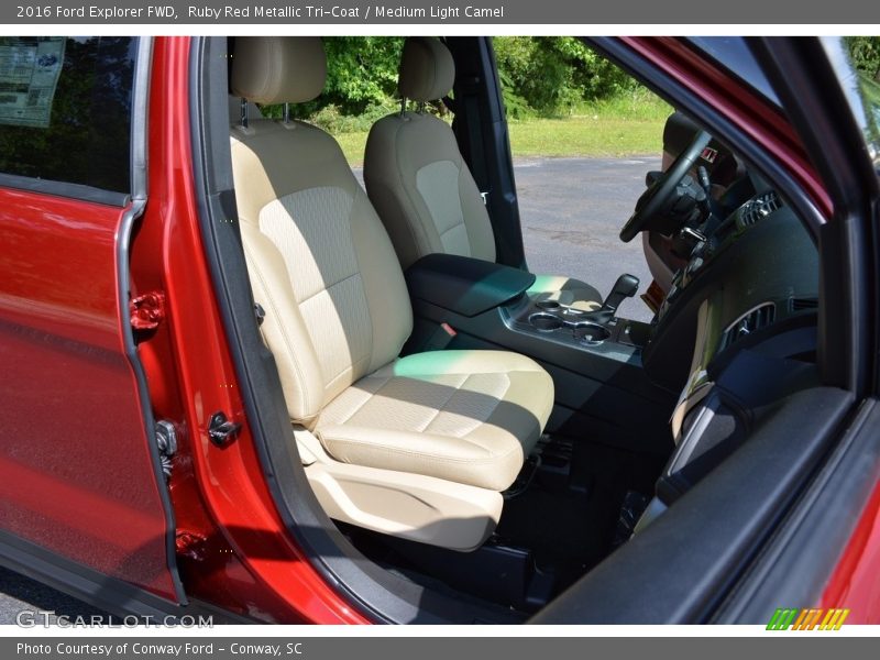 Ruby Red Metallic Tri-Coat / Medium Light Camel 2016 Ford Explorer FWD