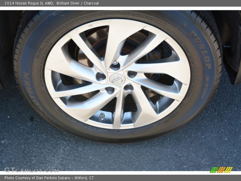 Brilliant Silver / Charcoal 2014 Nissan Rogue SL AWD