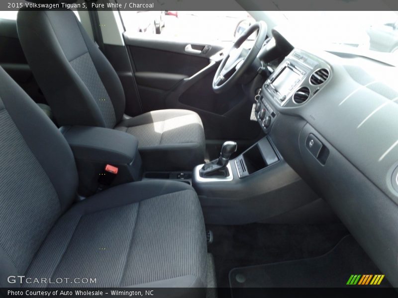 Pure White / Charcoal 2015 Volkswagen Tiguan S