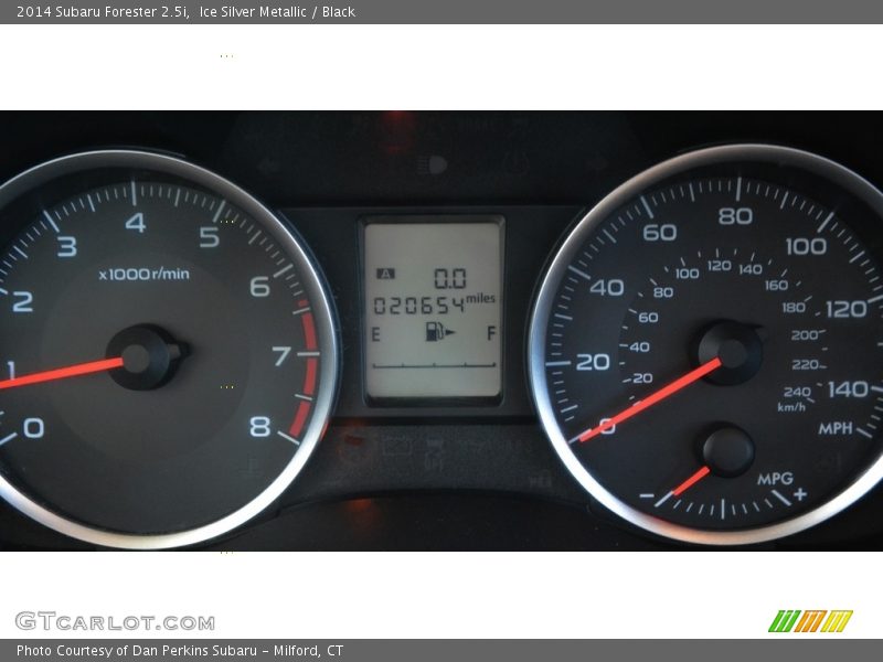 Ice Silver Metallic / Black 2014 Subaru Forester 2.5i