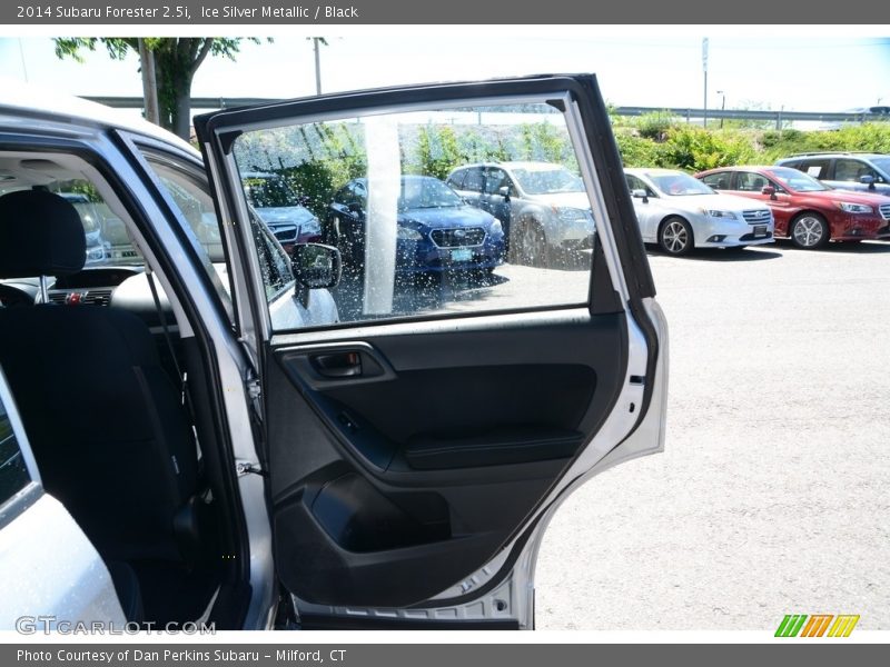 Ice Silver Metallic / Black 2014 Subaru Forester 2.5i