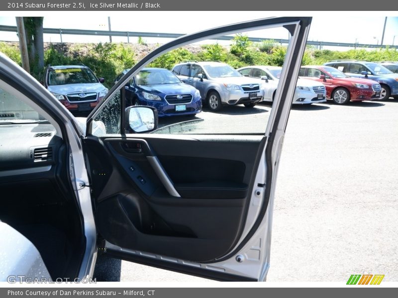 Ice Silver Metallic / Black 2014 Subaru Forester 2.5i