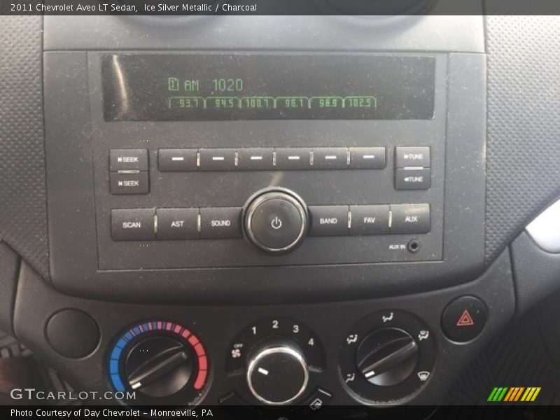Ice Silver Metallic / Charcoal 2011 Chevrolet Aveo LT Sedan