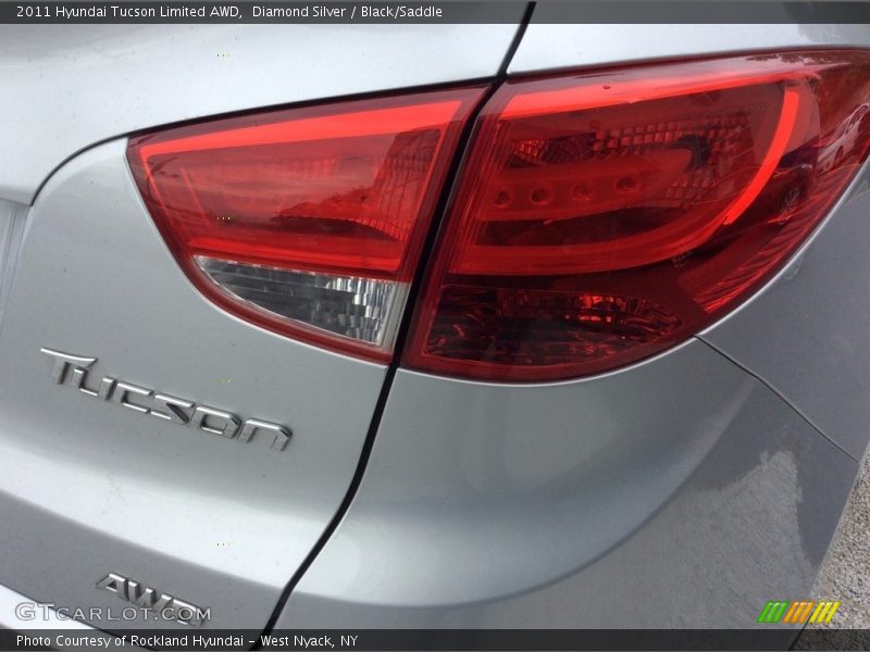 Diamond Silver / Black/Saddle 2011 Hyundai Tucson Limited AWD