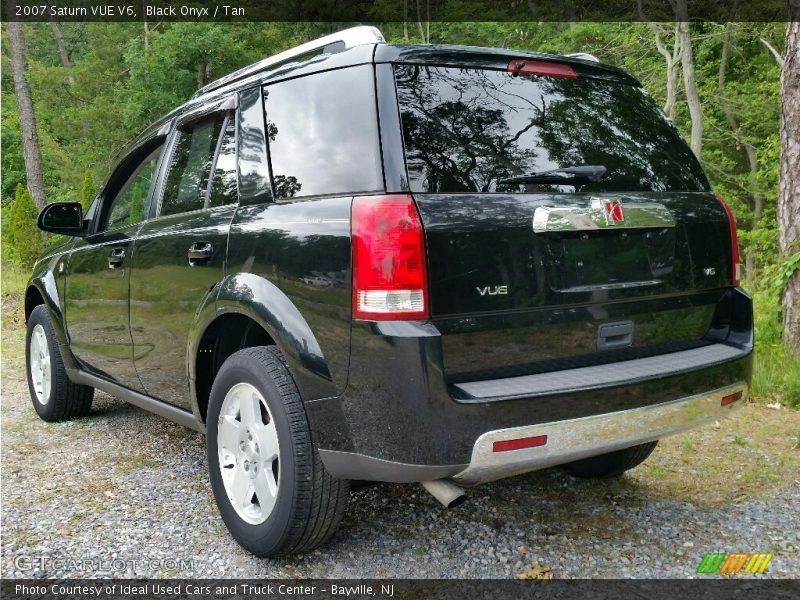 Black Onyx / Tan 2007 Saturn VUE V6