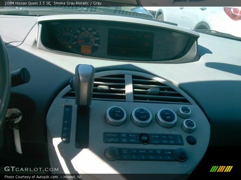 Smoke Gray Metallic / Gray 2004 Nissan Quest 3.5 SE