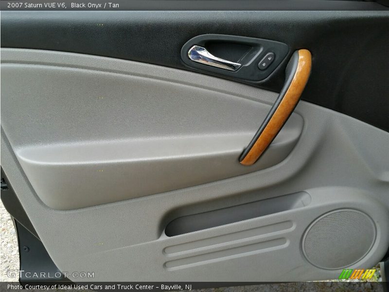 Black Onyx / Tan 2007 Saturn VUE V6