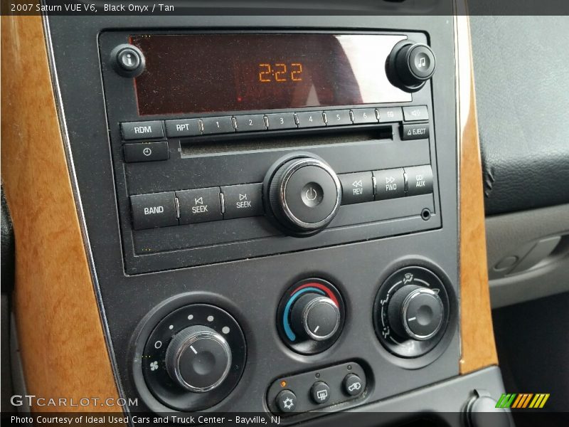 Black Onyx / Tan 2007 Saturn VUE V6