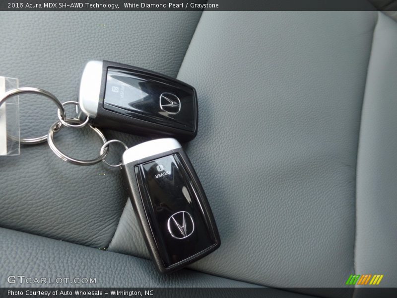 White Diamond Pearl / Graystone 2016 Acura MDX SH-AWD Technology