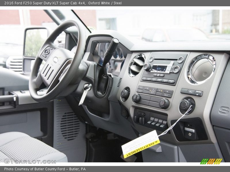 Oxford White / Steel 2016 Ford F250 Super Duty XLT Super Cab 4x4