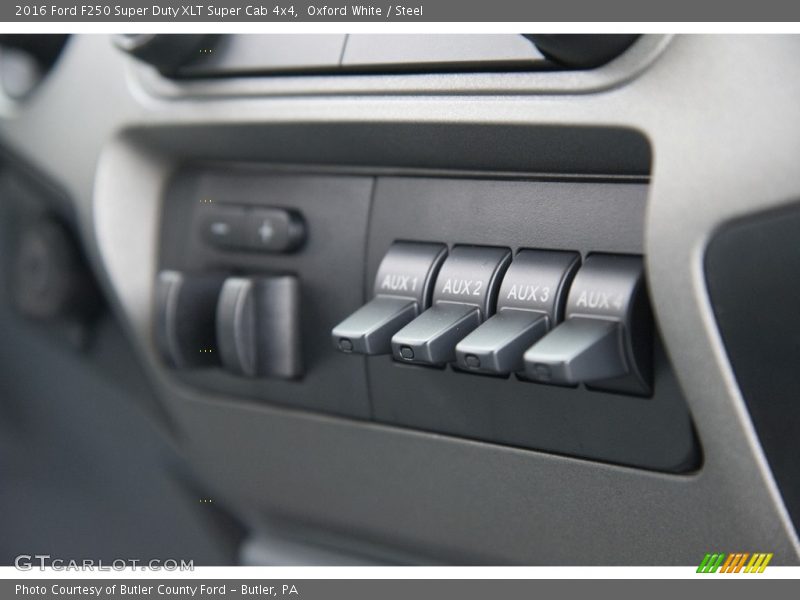 Oxford White / Steel 2016 Ford F250 Super Duty XLT Super Cab 4x4