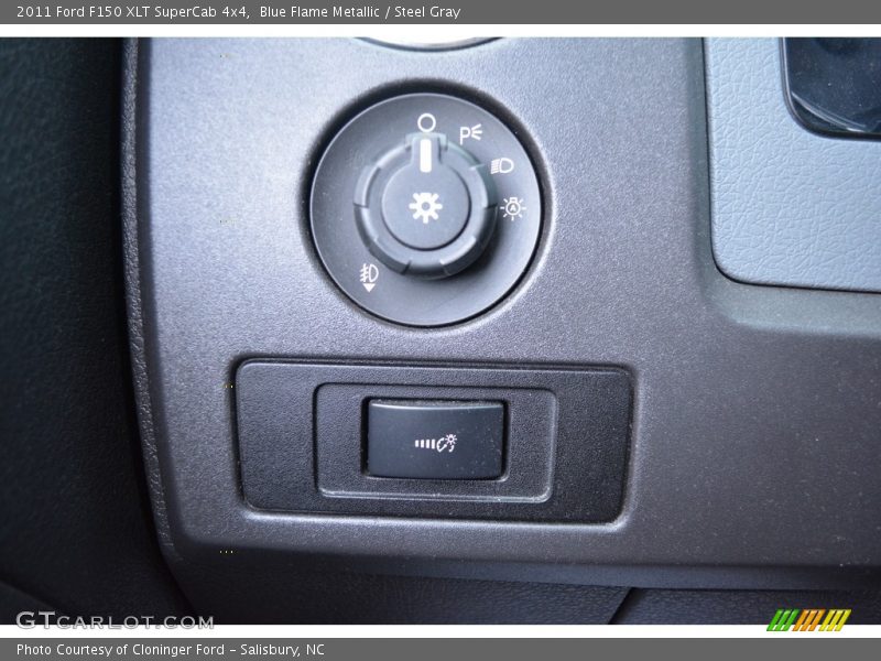 Blue Flame Metallic / Steel Gray 2011 Ford F150 XLT SuperCab 4x4