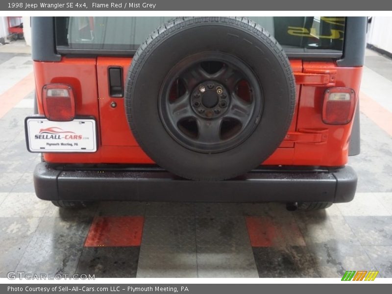 Flame Red / Mist Grey 1998 Jeep Wrangler SE 4x4