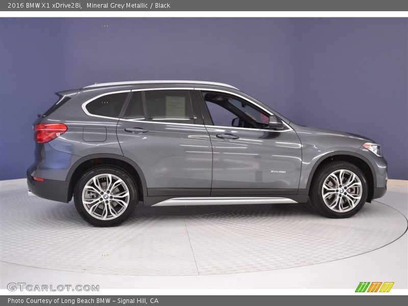 Mineral Grey Metallic / Black 2016 BMW X1 xDrive28i