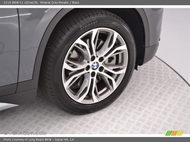 Mineral Grey Metallic / Black 2016 BMW X1 xDrive28i
