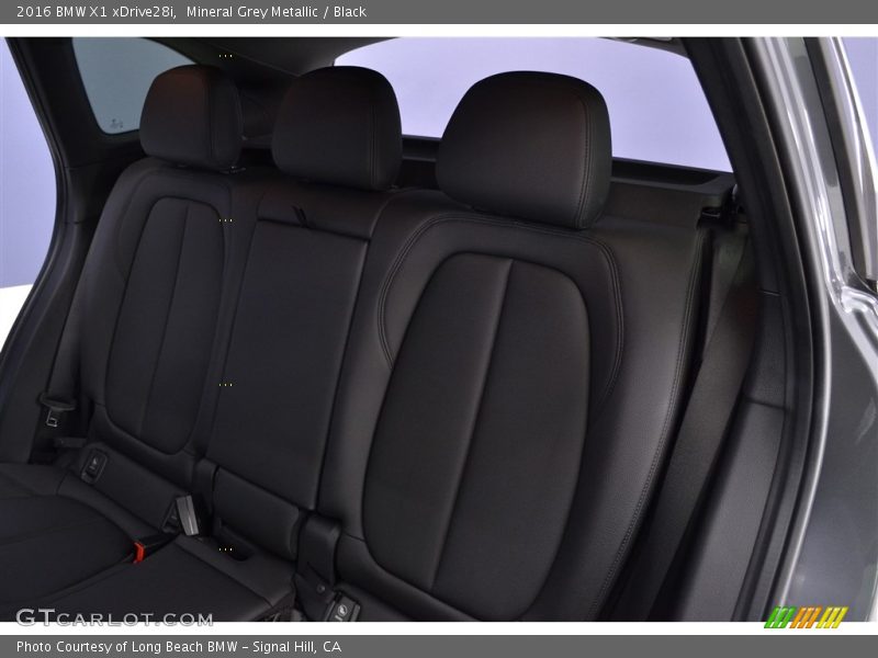 Mineral Grey Metallic / Black 2016 BMW X1 xDrive28i
