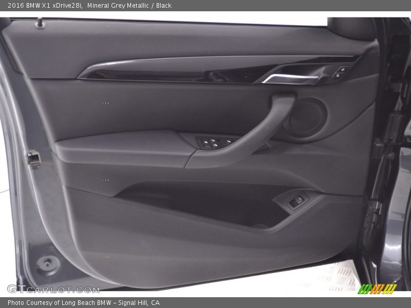 Mineral Grey Metallic / Black 2016 BMW X1 xDrive28i
