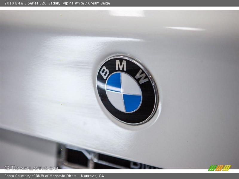 Alpine White / Cream Beige 2010 BMW 5 Series 528i Sedan