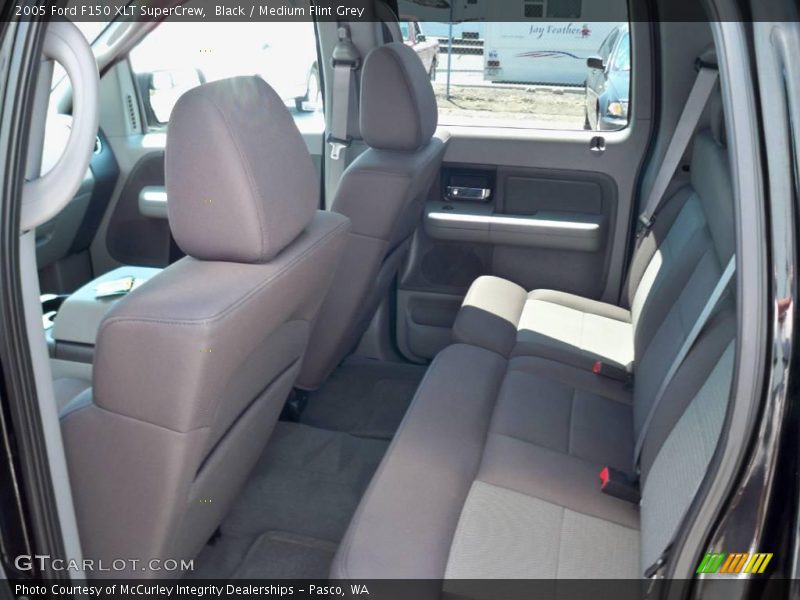 Black / Medium Flint Grey 2005 Ford F150 XLT SuperCrew