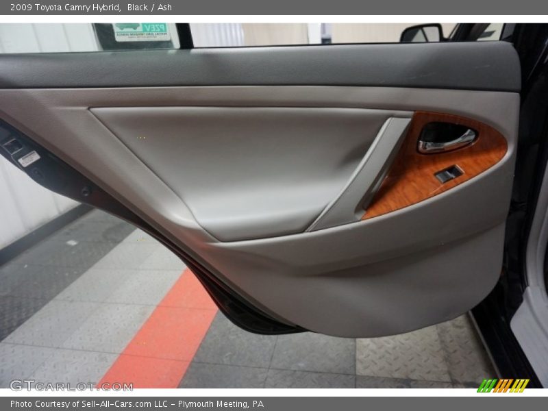 Black / Ash 2009 Toyota Camry Hybrid