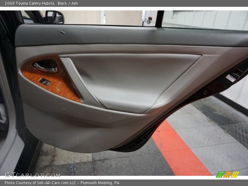 Black / Ash 2009 Toyota Camry Hybrid