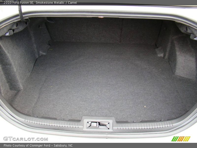 Smokestone Metallic / Camel 2010 Ford Fusion SE