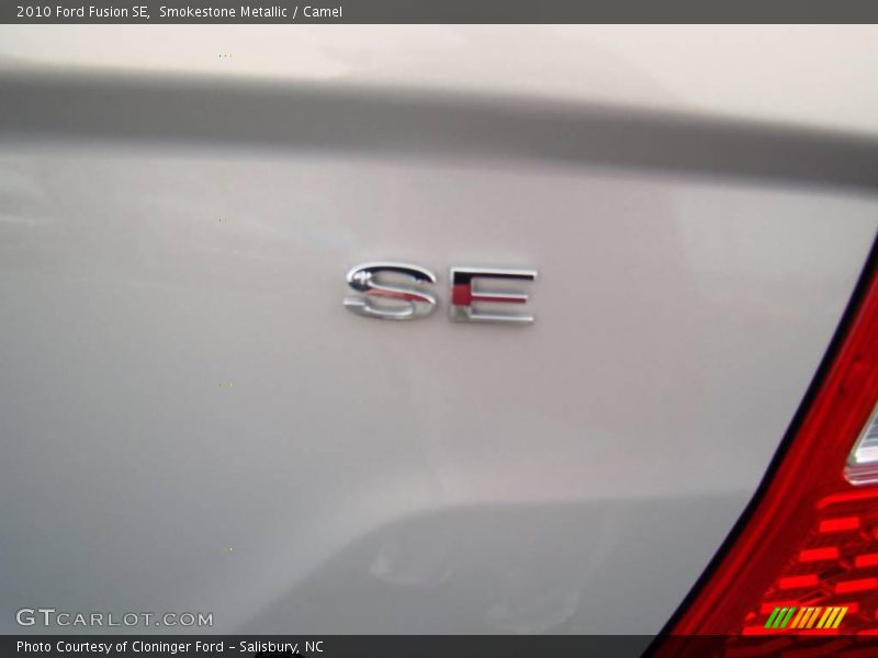 Smokestone Metallic / Camel 2010 Ford Fusion SE
