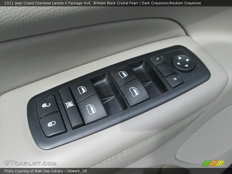 Brilliant Black Crystal Pearl / Dark Graystone/Medium Graystone 2011 Jeep Grand Cherokee Laredo X Package 4x4