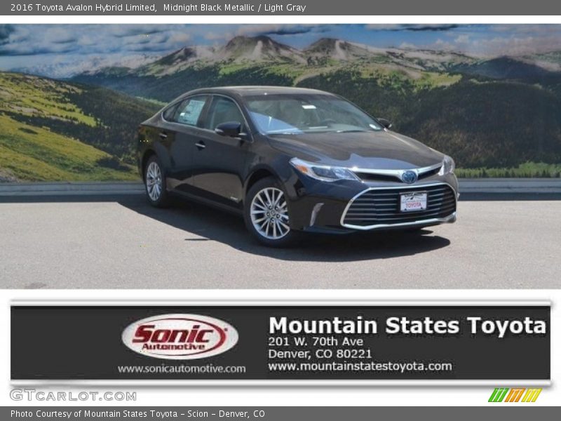 Midnight Black Metallic / Light Gray 2016 Toyota Avalon Hybrid Limited