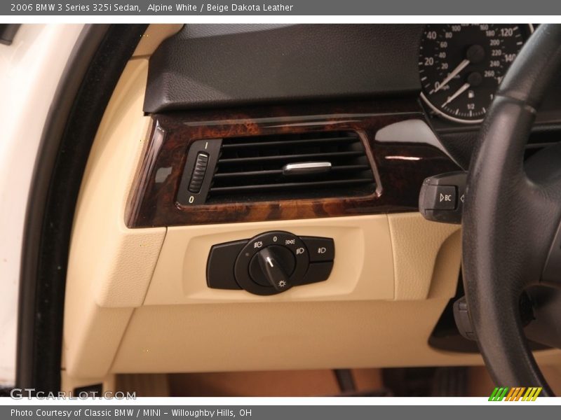 Alpine White / Beige Dakota Leather 2006 BMW 3 Series 325i Sedan
