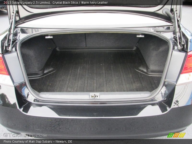 Crystal Black Silica / Warm Ivory Leather 2013 Subaru Legacy 2.5i Limited