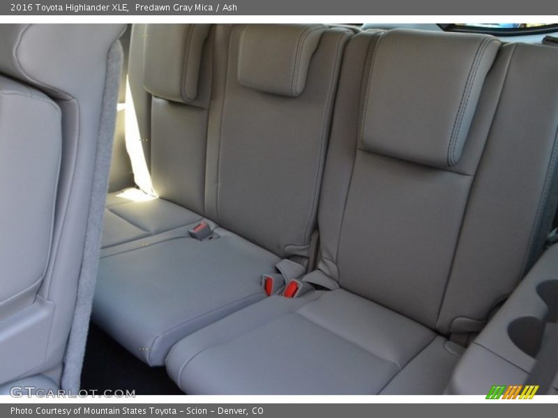Predawn Gray Mica / Ash 2016 Toyota Highlander XLE
