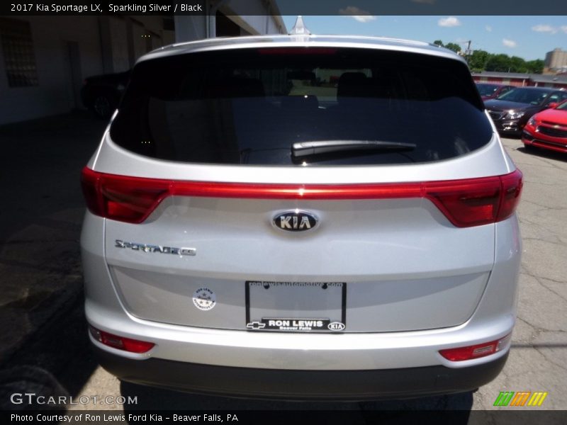 Sparkling Silver / Black 2017 Kia Sportage LX