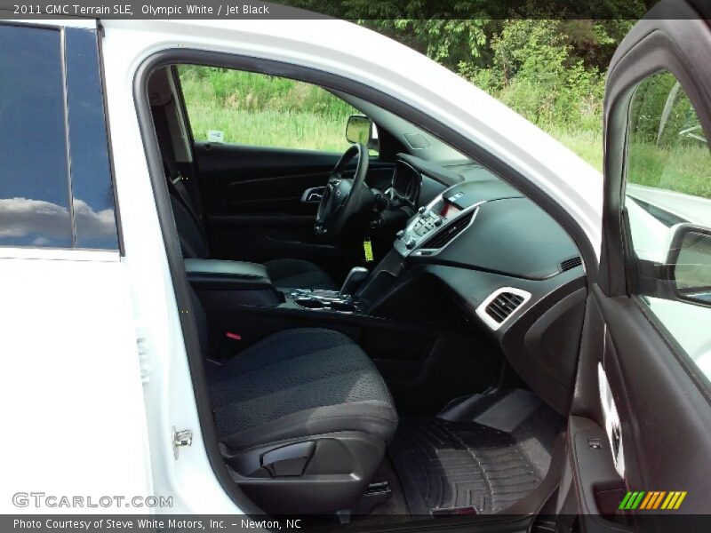 Olympic White / Jet Black 2011 GMC Terrain SLE